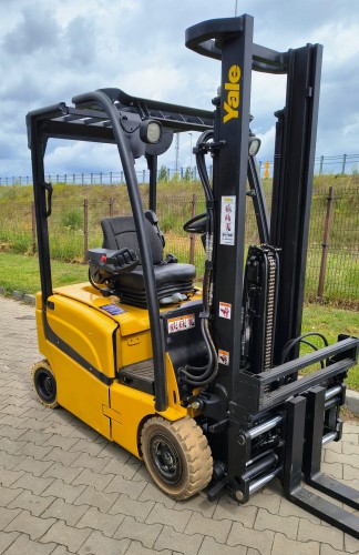 Przejdź do produktu Używany wózek widłowy elektryczny czołowy Yale ERP16VF 2017 1,6t. 3,31m