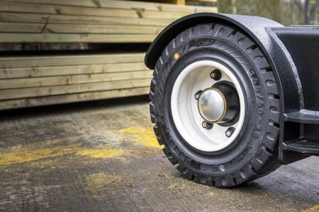 MRO16-20-TireCloseUp.jpg