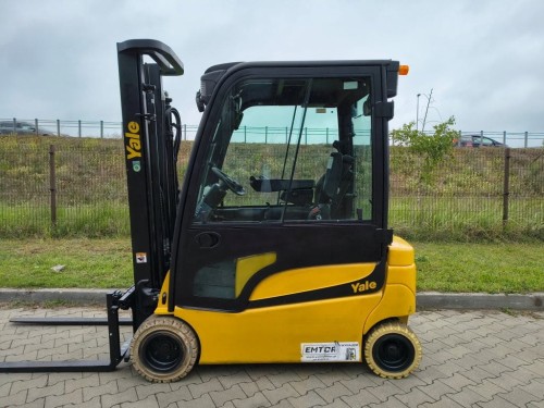 Przejdź do produktu Używany wózek widłowy elektryczny czołowy Yale ERP20VF 2018 2t. 3,31m